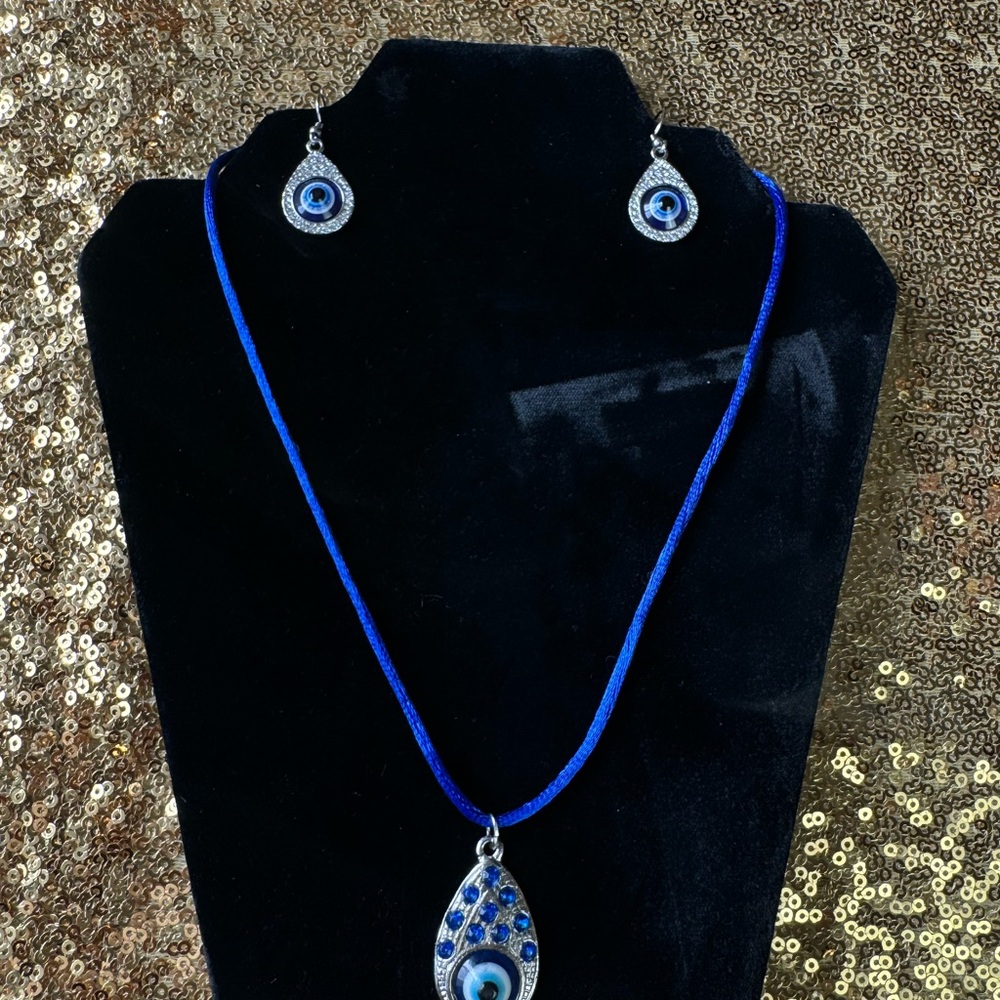 Elegant Blue Evil Eye Necklace Set